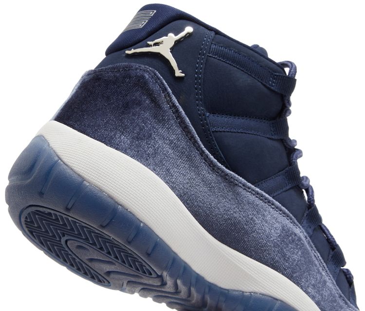 WMNS AIR JORDAN 11 RETRO 'MIDNIGHT NAVY VELVET'