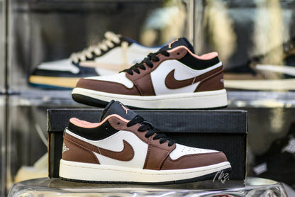 Jordan 1 Low Mocha