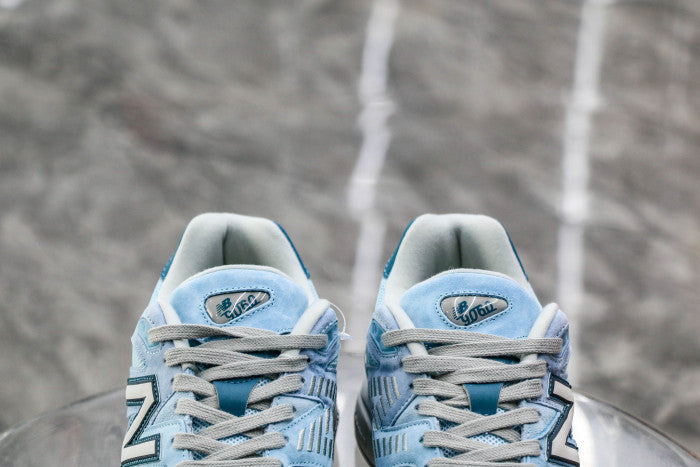 New Balance 9060 Chrome Blue