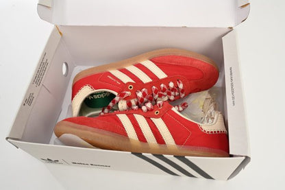 SAMBA WALES BONNER RED