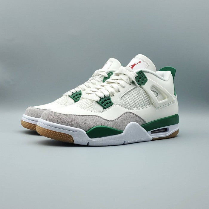 Nike SB x Air Jordan 4 Retro 'Pine Green'