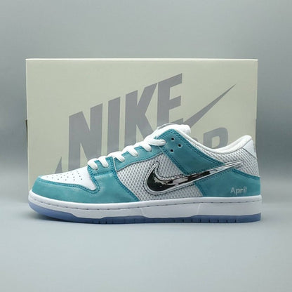 April Skateboards x Dunk Low SB 'Turbo Green