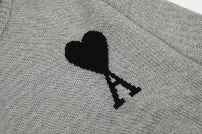 Am1 2024SS classic gray jacquard big heart turtleneck sweater