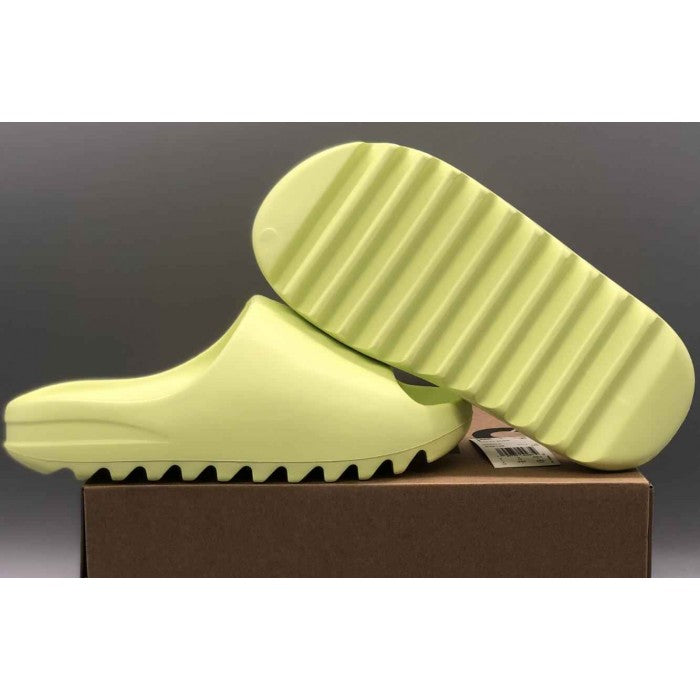 Yeezy Slide 'Glow Green'