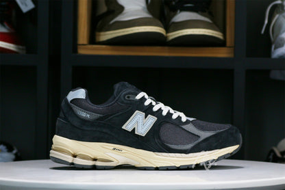 New Balance 2002R Black Dark Grey