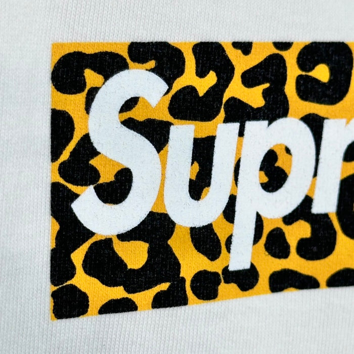 Suprem3 Shanghai Box Logo Tee